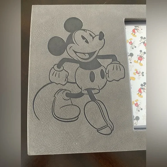 NWT Disney’s Mickey Mouse Photo Frame - Picture 5 of 5